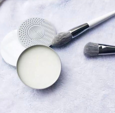 Makeup tools cleansing bar